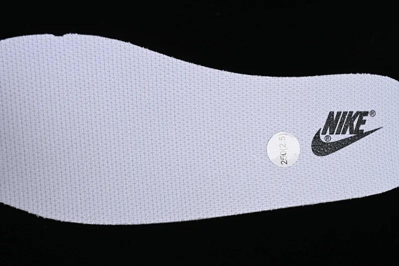All Categories Nk SB Dunk Series Nk SB Dunk Low Low-top sneakers Customized large box Nk Dunk Low Ragdoll Doll Simple SB strap low-top casual sneakers DD1391-100